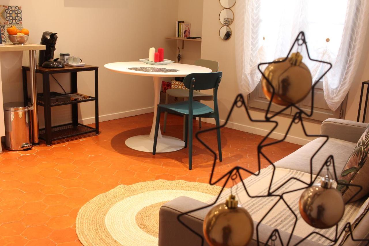 Chez Marie Louise Appartement Pézenas Buitenkant foto