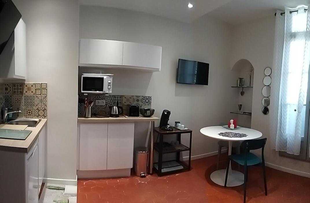 Chez Marie Louise Appartement Pézenas Buitenkant foto