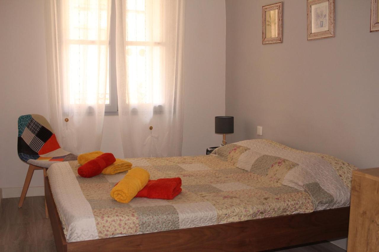 Chez Marie Louise Appartement Pézenas Buitenkant foto